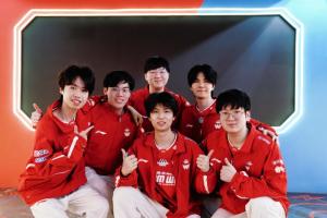 避免重蹈覆辙？WE已经来到“卖票位” 此前晋级胜决后送出4张S赛门票