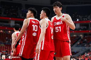 媒体人：王俊杰&杨瀚森都被叫回来 中国男篮主场输成这样令人费解