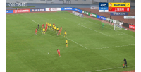 李帅任意球开出，安永佳破门！VAR认定进球有效！海港1-2西海岸！