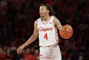 再观察观察？8号秀弗莱明斯28分钟16投仅4中 但送出9助4断