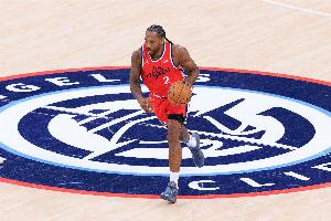 贝弗利：伦纳德可和乔丹&科比相提并论 是一个极致的刺客机器