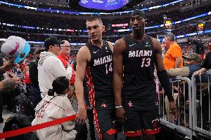 希罗不要再搞无聊的硬汉把戏！NBA是一场生意 被交易不该迁怒队友