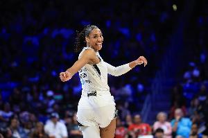 4年3冠+DPOY+MVP+FMVP！阿贾·威尔逊当选ESPY最佳WNBA球员
