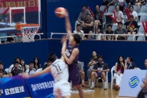 炸裂！浙BA预选赛 开场2分多钟卓赫上演暴力暴力隔扣