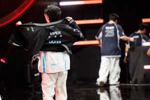 Viper：在我看来，BLG是目前LPL能够组建出来的最强一批选手